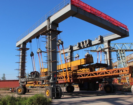 200 Ton Travel Lift