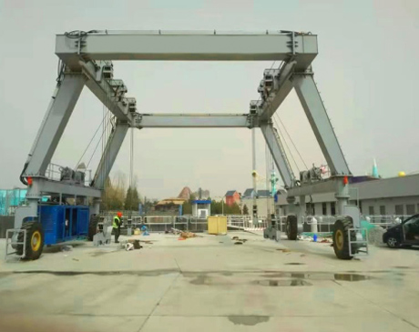 60 Ton Boat Hoist Lift Crane