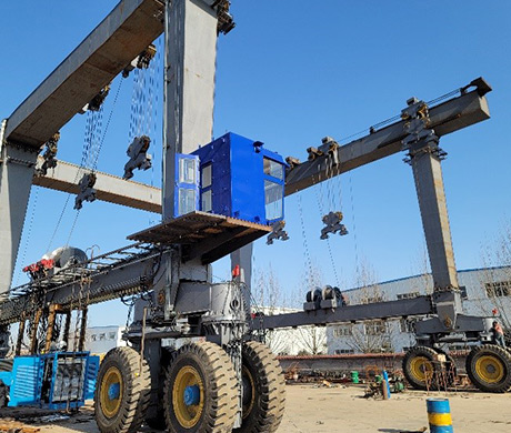 Successfully Export 500t marine boat lift Crane Firstly in China
