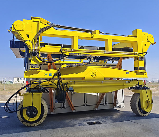 container straddle carrier