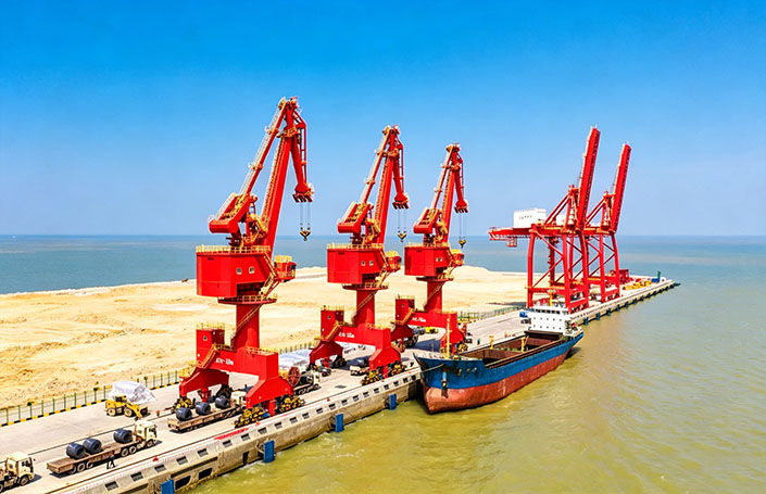Four Link Portal Crane