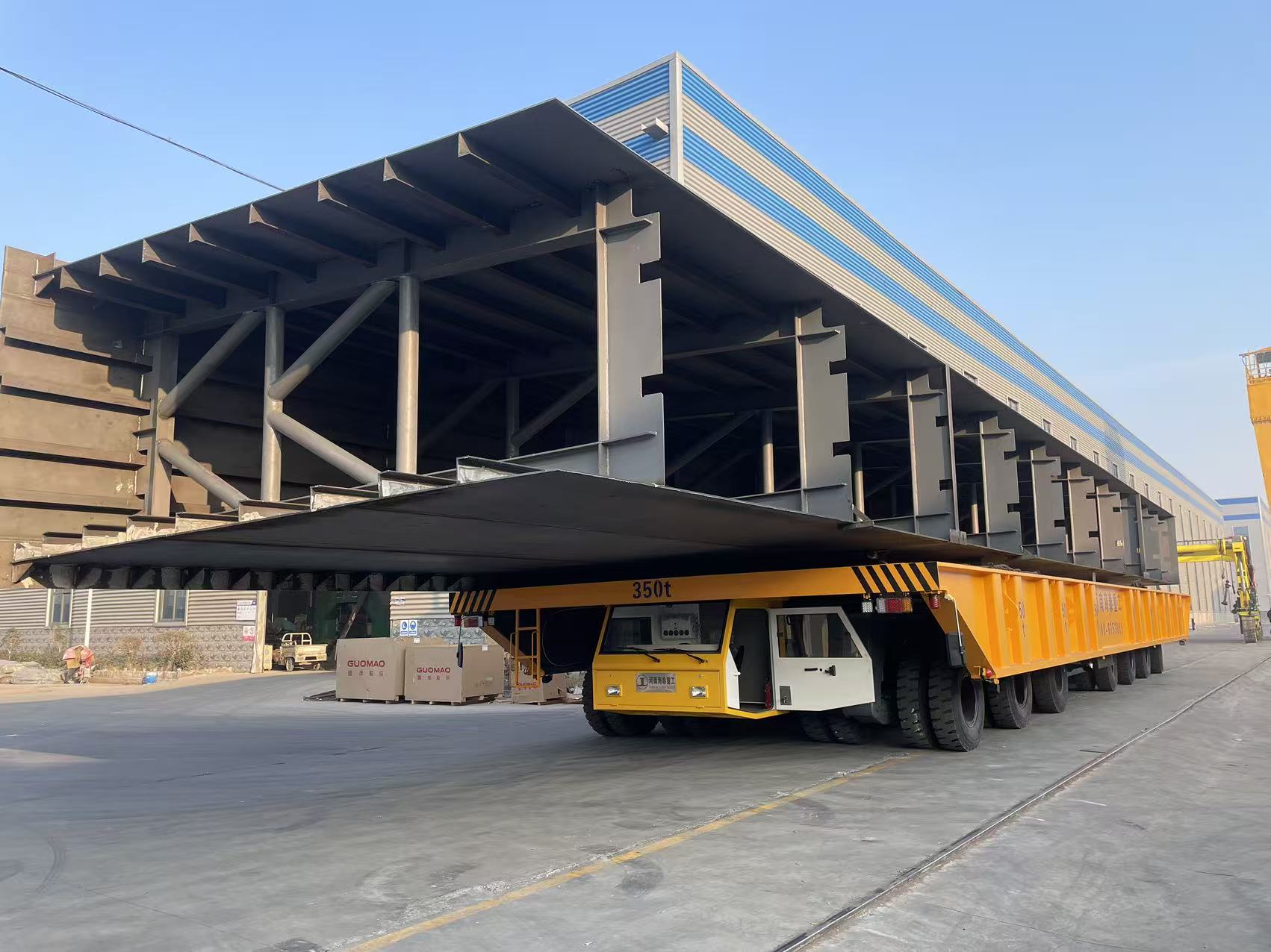 HTCRANE 350-ton hydraulic flatbed truck undergoes full-load test!