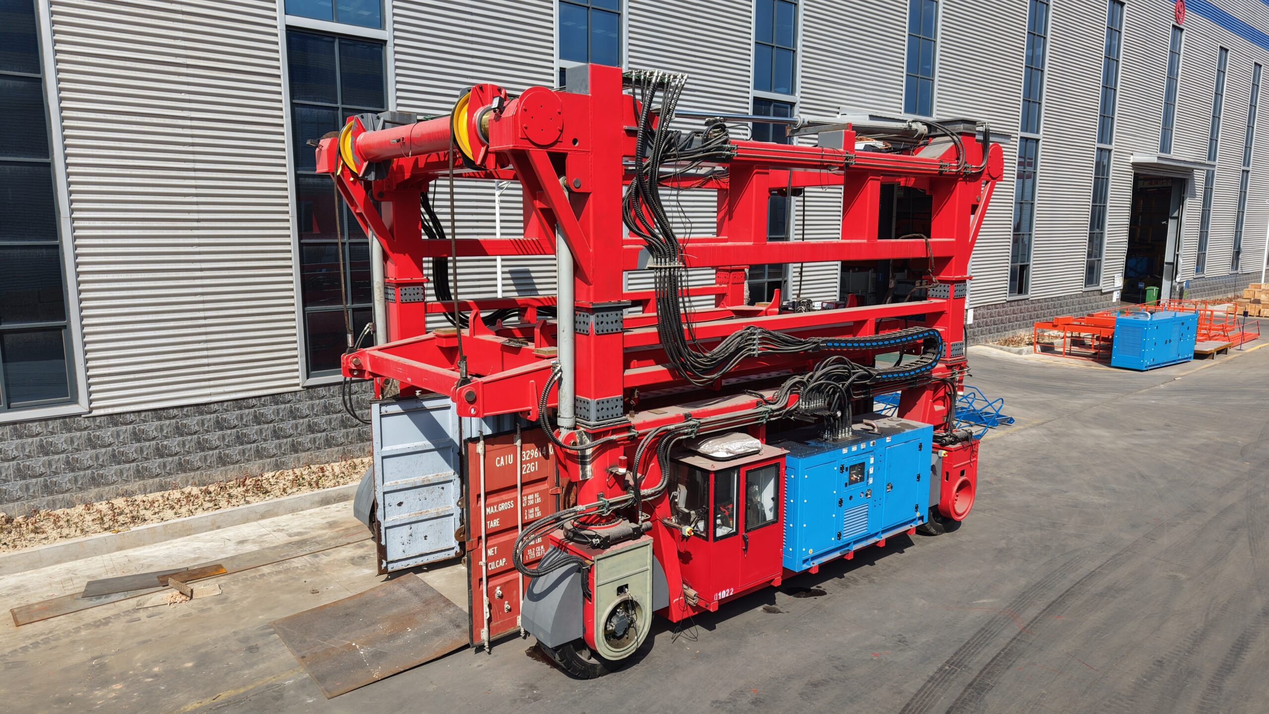 60 Ton Container Straddle Carrier
